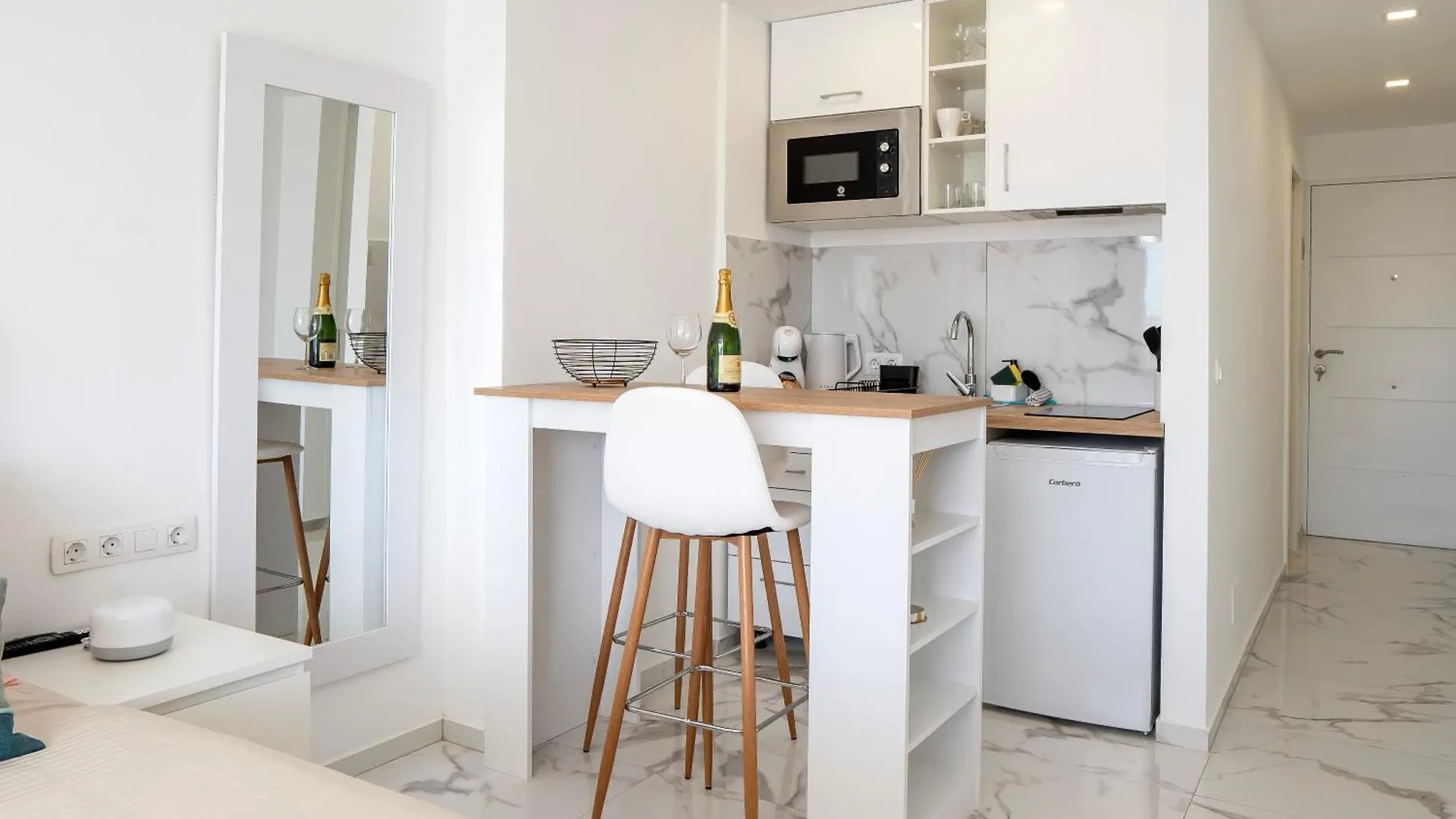 Marble Sea View Ponderosa 606 Appartement Playa Feñabe Spanje